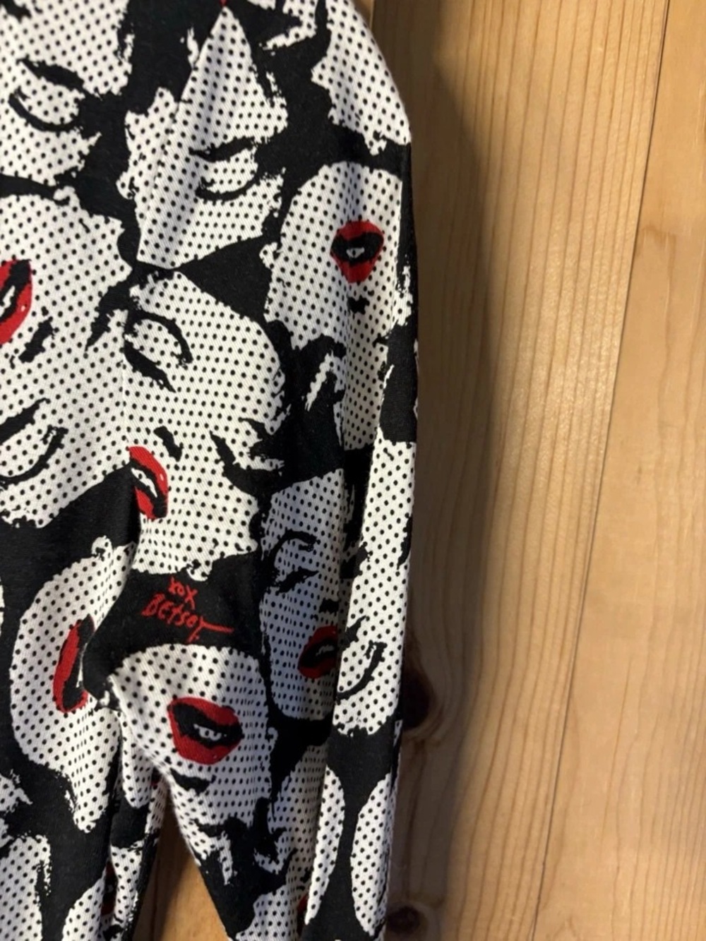 Betsey Johnson Black & White Pop-Art Face Print Midi Dress with Red Lips - Picture 5 of 15